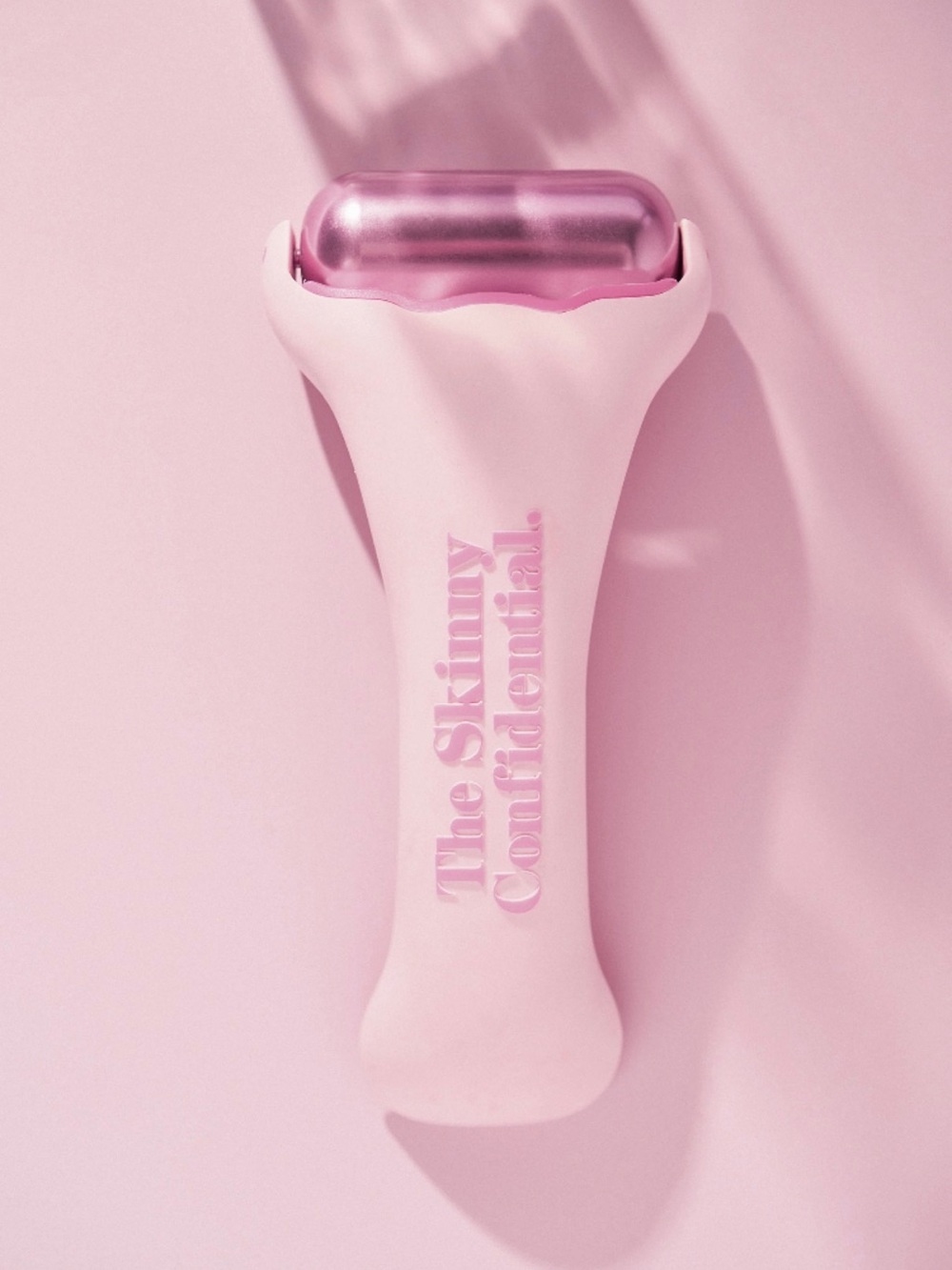The Skinny Confidential Hot Mess Roller – New in Box